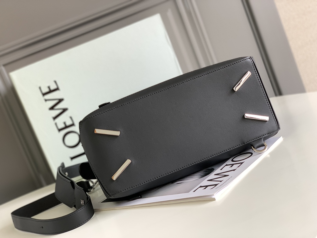 Loewe Puzzle Bags